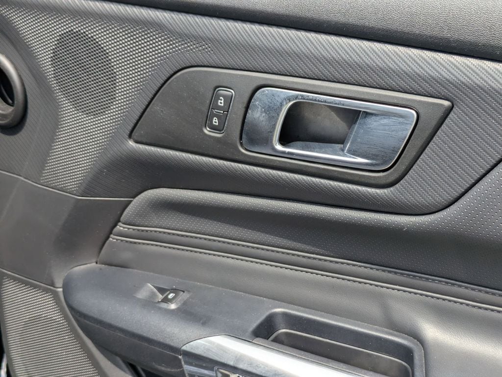 Thumbnail: 2025 Ford Mustang - 31