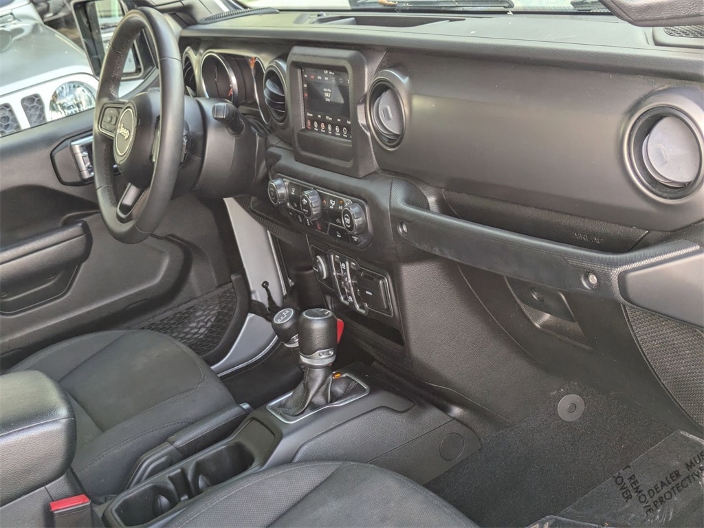 Thumbnail: 2023 Jeep Gladiator - 31