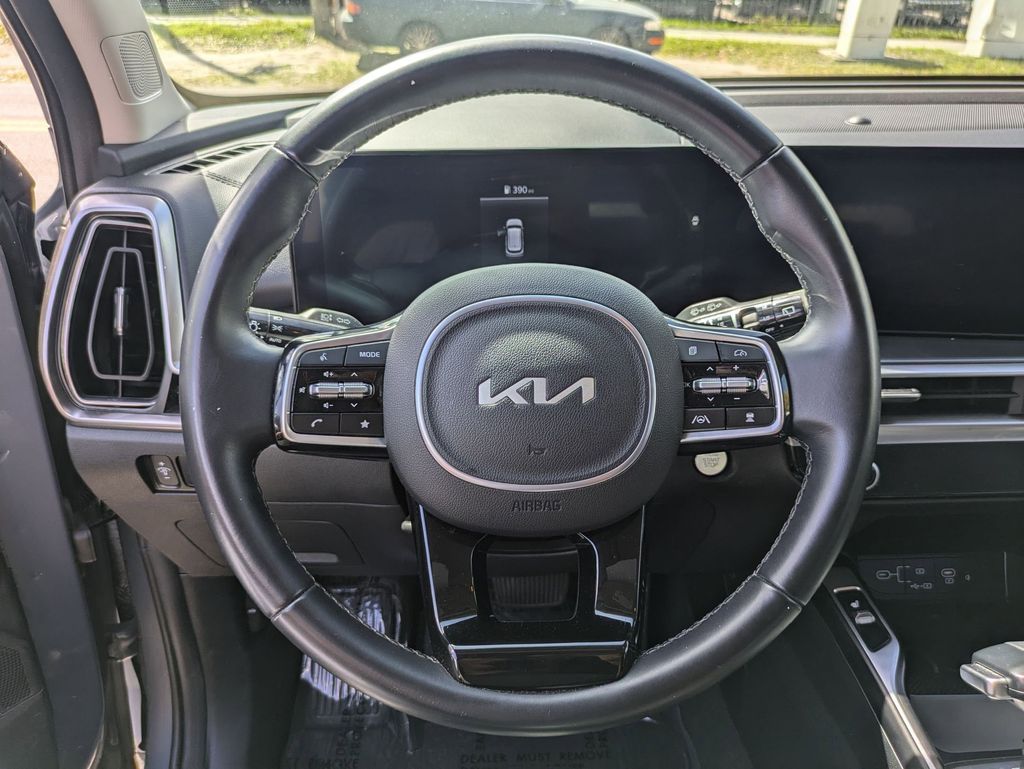 Thumbnail: 2024 Kia Sorento - 21