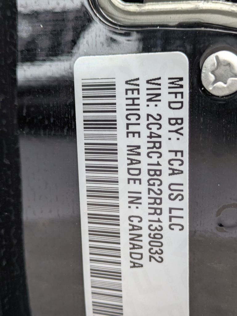 Thumbnail: 2024 Chrysler Pacifica - 34
