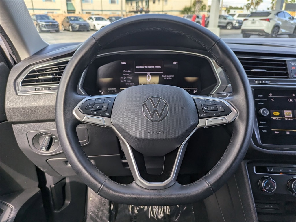 Thumbnail: 2024 Volkswagen Tiguan - 21