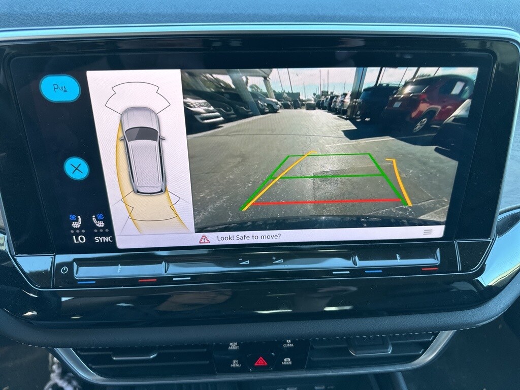 Thumbnail: 2025 Volkswagen Atlas - 21