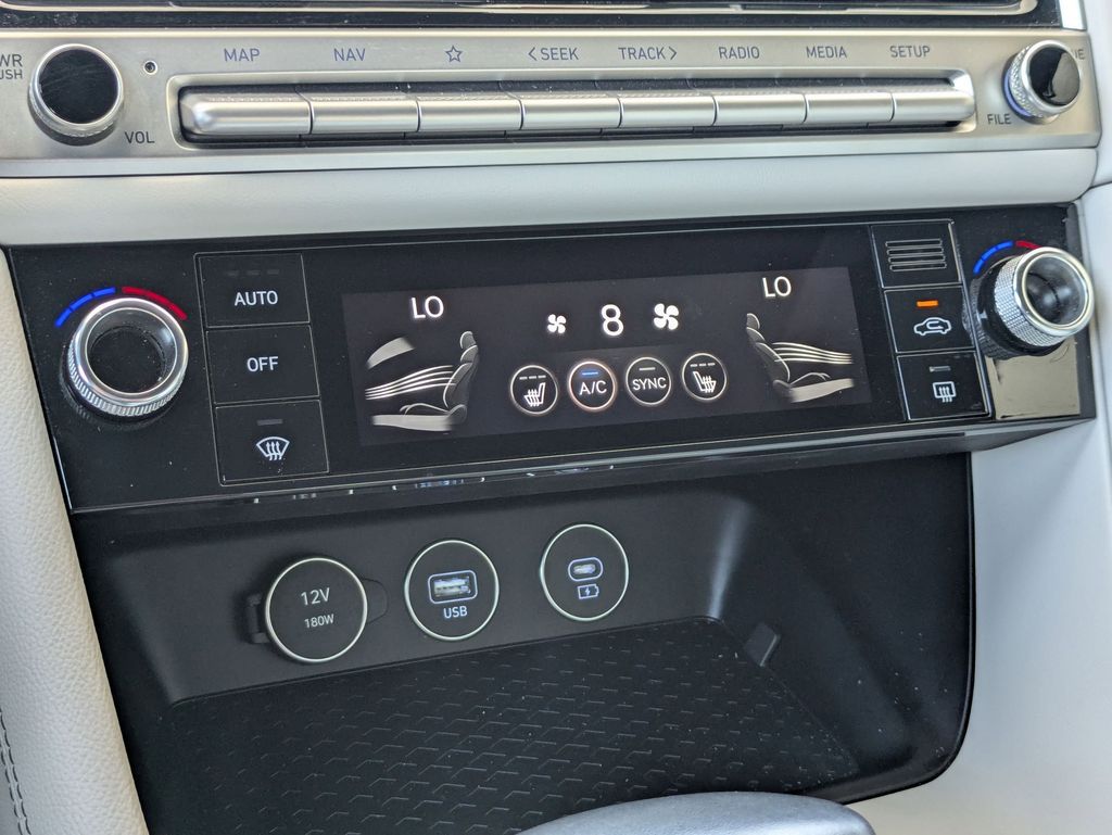 Thumbnail: 2025 Genesis G70 - 20