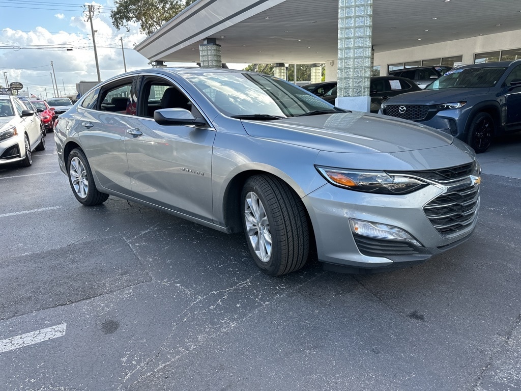 Thumbnail: 2024 Chevrolet Malibu - 3