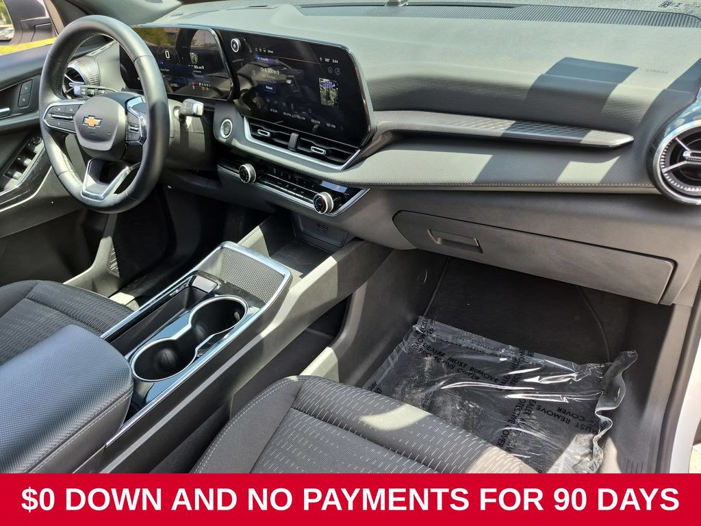 2025 Chevrolet Equinox LT - Photo 32