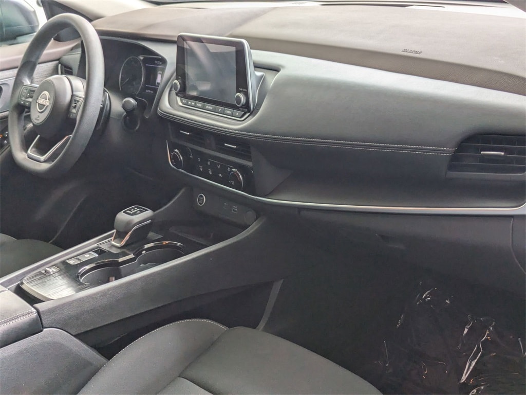 2023 Nissan Rogue S 28