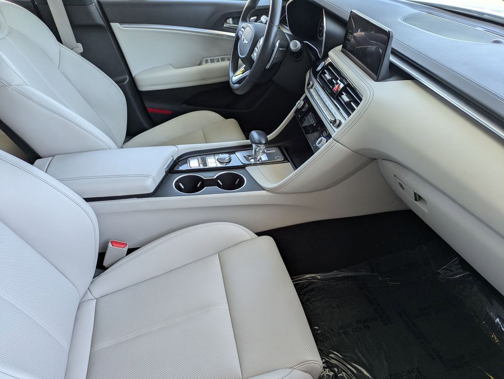 Thumbnail: 2025 Genesis G70 - 30