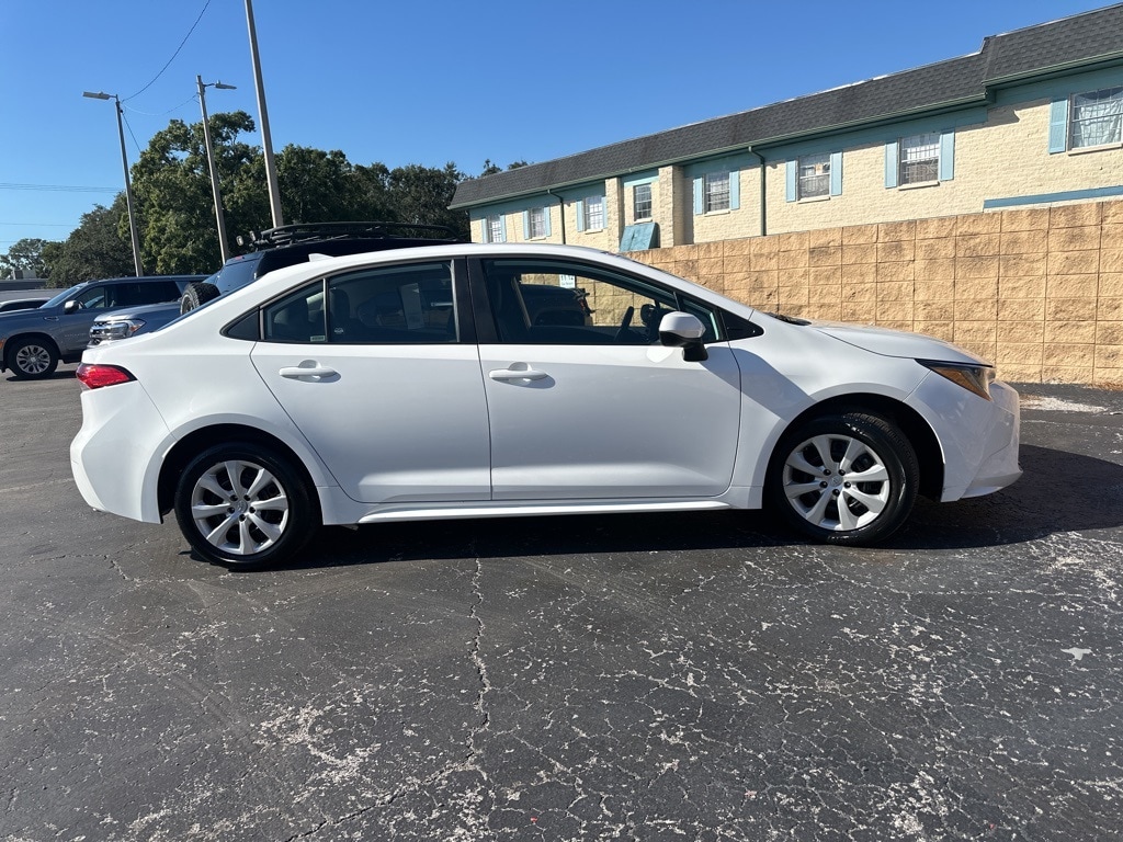 Thumbnail: 2024 Toyota Corolla - 4