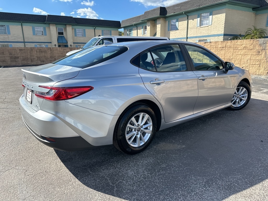 Thumbnail: 2025 Toyota Camry - 5