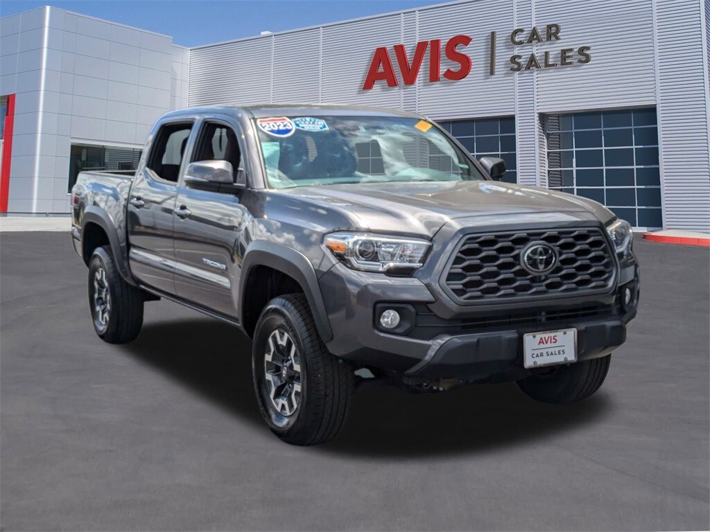 2023 Toyota Tacoma TRD V6 photo 3