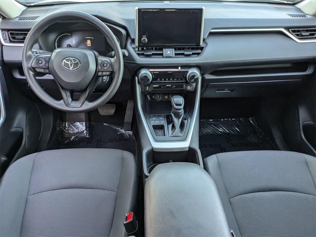 Thumbnail: 2025 Toyota RAV4 - 22