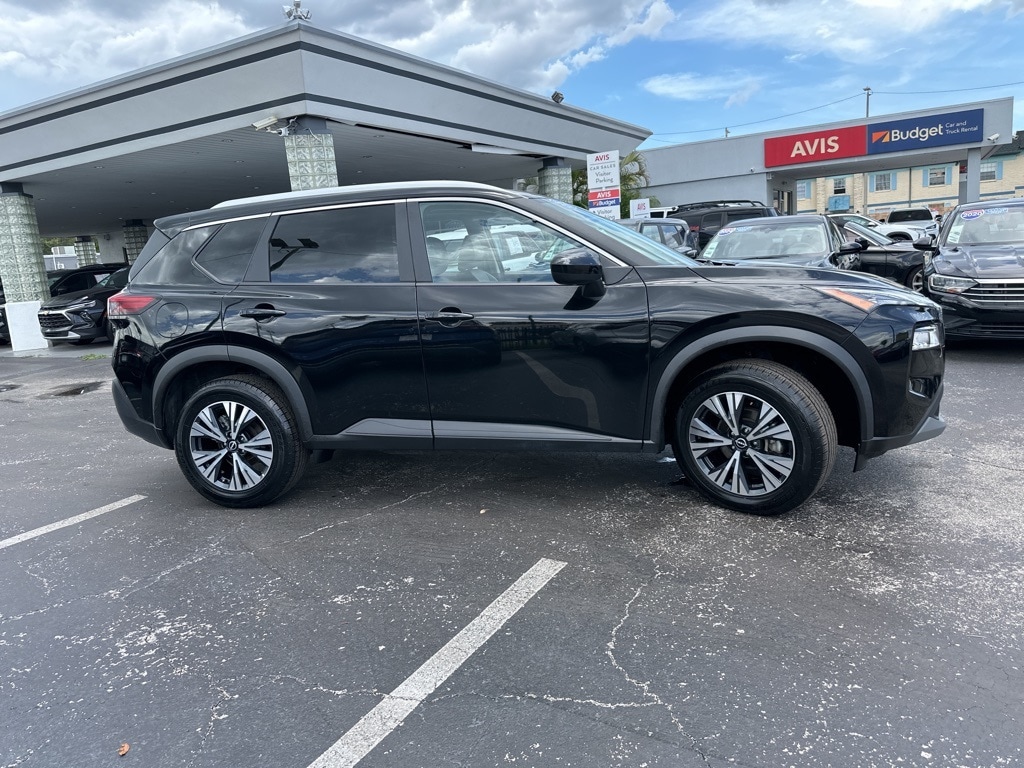 Thumbnail: 2023 Nissan Rogue - 4