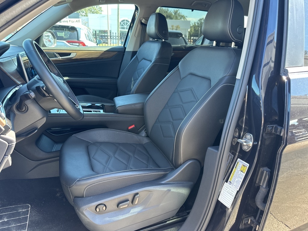 Thumbnail: 2025 Volkswagen Atlas - 18