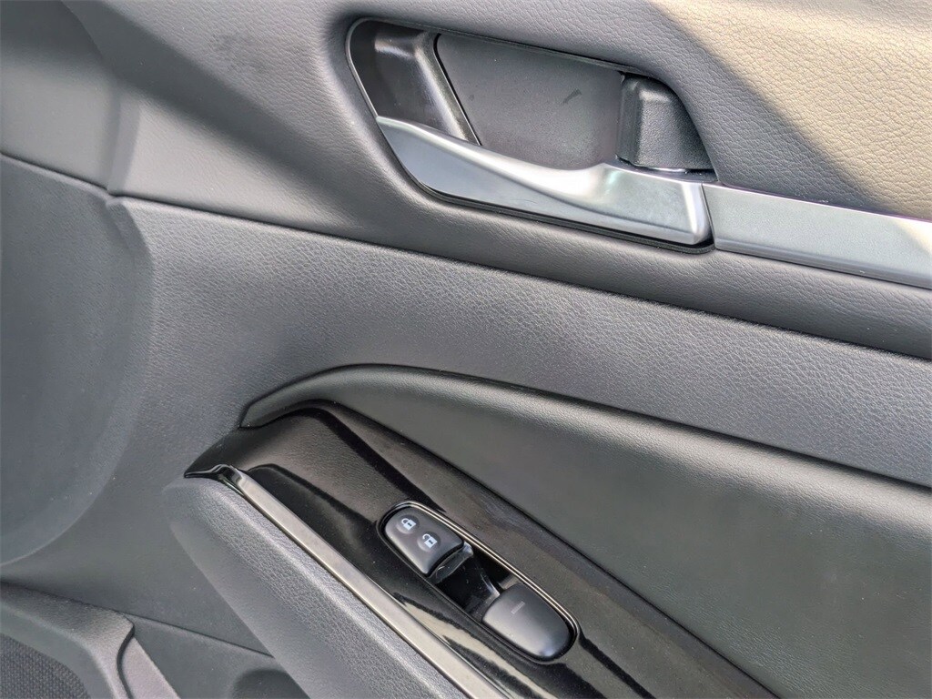 Thumbnail: 2025 Nissan Altima - 32