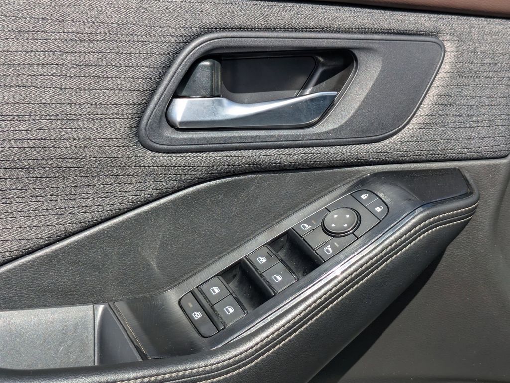 Thumbnail: 2023 Nissan Rogue - 13