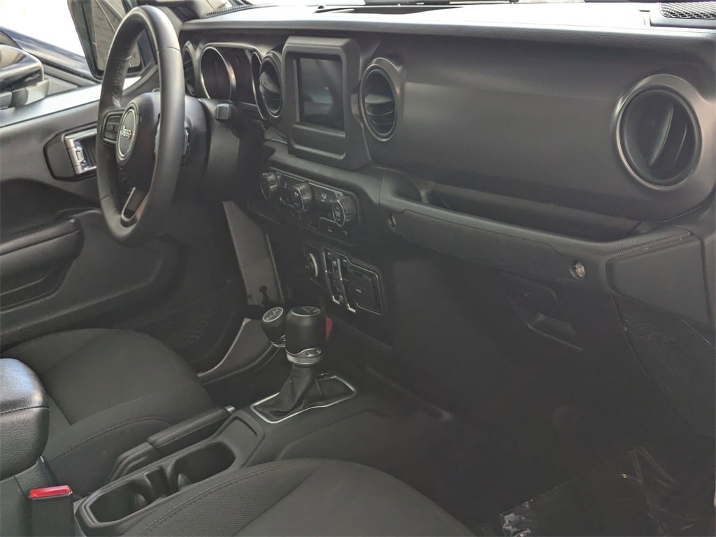 Thumbnail: 2023 Jeep Gladiator - 30