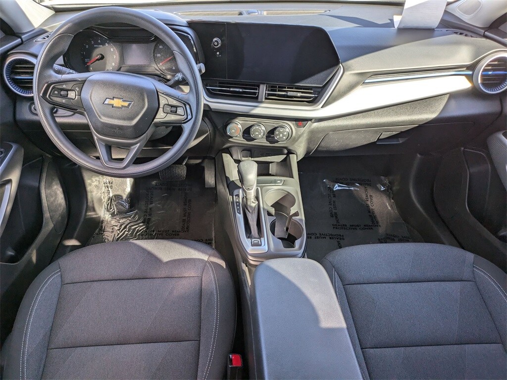 Thumbnail: 2025 Chevrolet Trax - 23