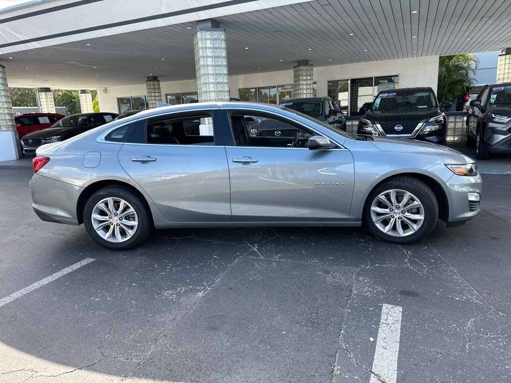 Thumbnail: 2024 Chevrolet Malibu - 4
