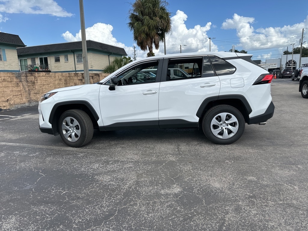 Thumbnail: 2025 Toyota RAV4 - 8
