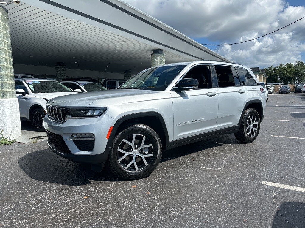Thumbnail: 2024 Jeep Grand Cherokee - 1