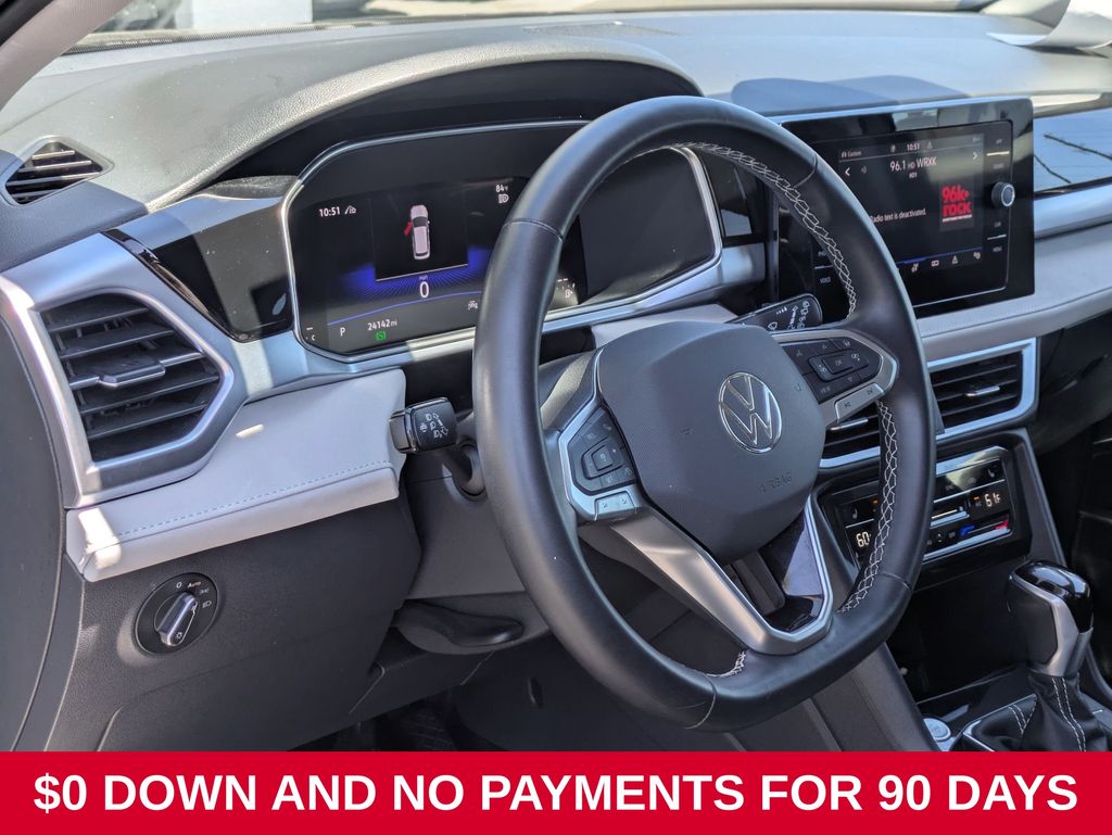 Thumbnail: 2025 Volkswagen Taos - 14