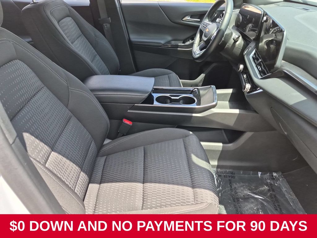 2025 Chevrolet Equinox LT - Photo 31
