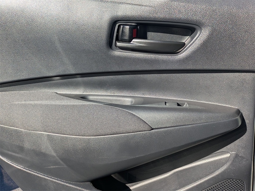 Thumbnail: 2025 Toyota Corolla - 26