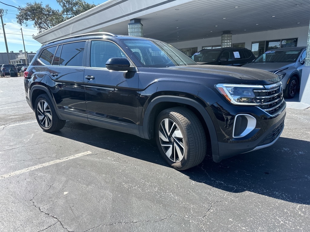 Thumbnail: 2025 Volkswagen Atlas - 3