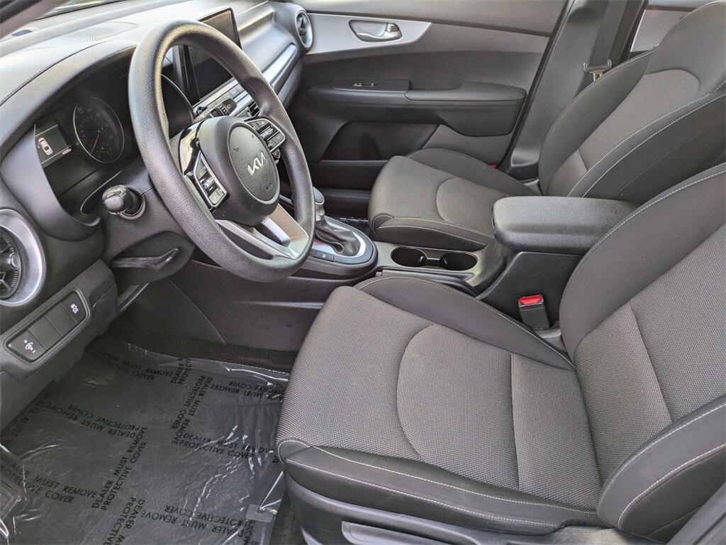 Thumbnail: 2024 Kia Forte - 23