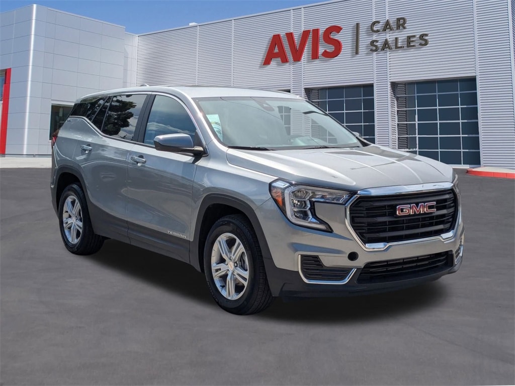 Thumbnail: 2024 GMC Terrain - 3