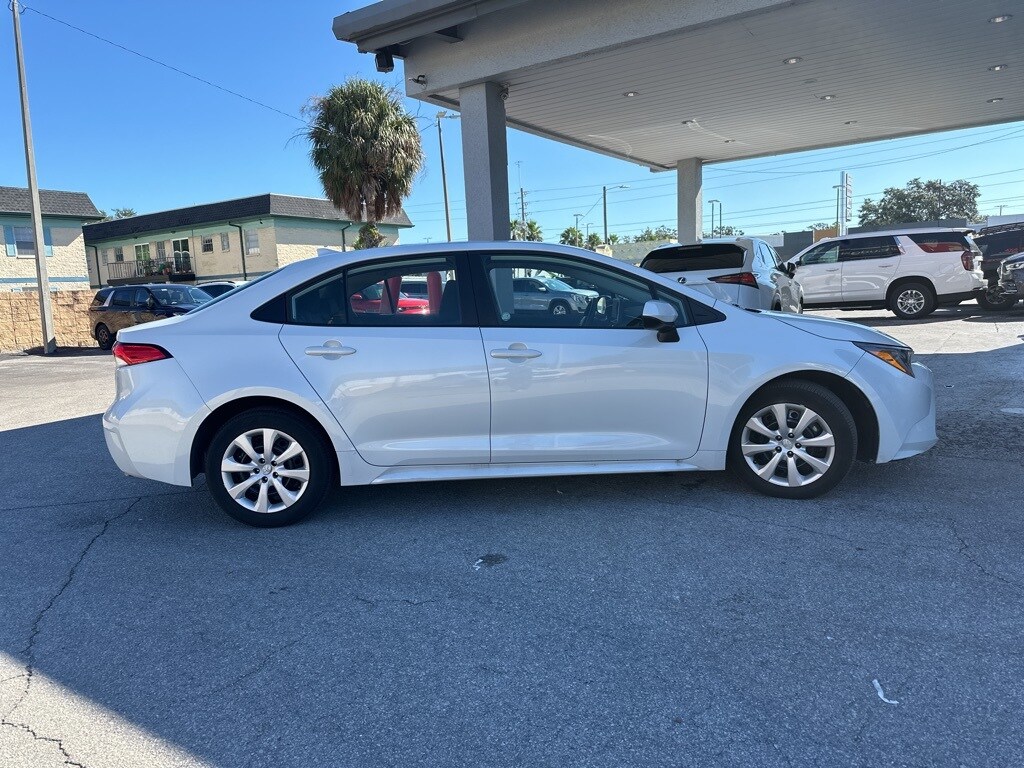 Thumbnail: 2024 Toyota Corolla - 4