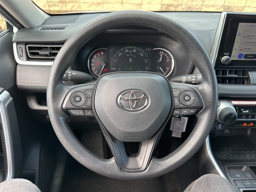 Thumbnail: 2025 Toyota RAV4 - 21
