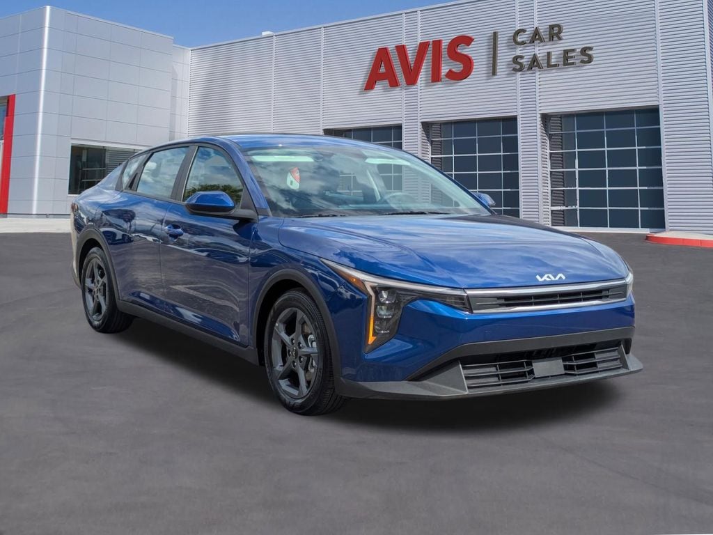 Thumbnail: 2025 Kia K4 - 3