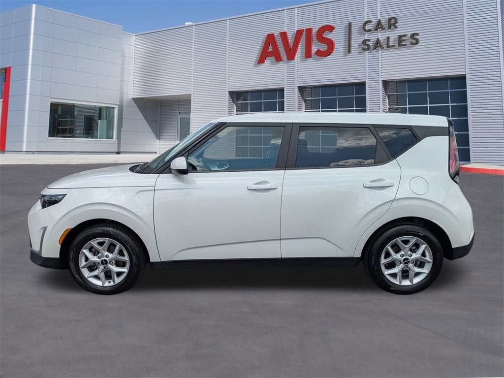Thumbnail: 2023 Kia Soul - 10
