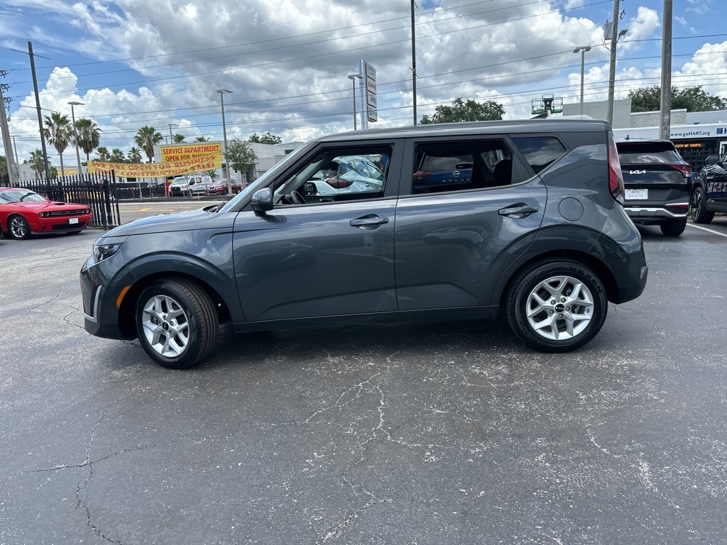 Thumbnail: 2023 Kia Soul - 8