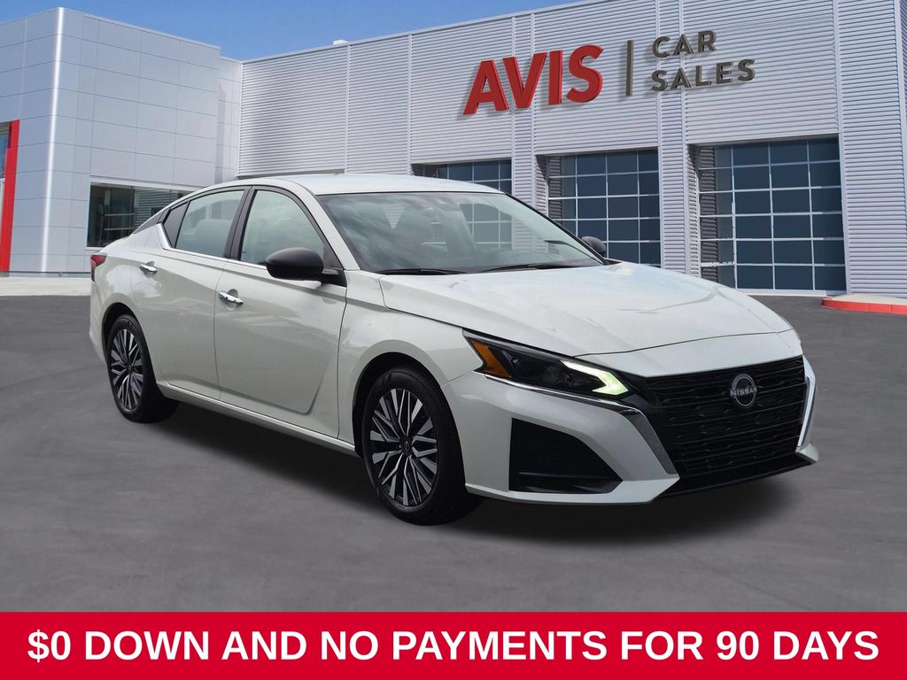 Thumbnail: 2025 Nissan Altima - 3