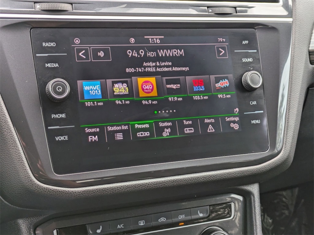 Thumbnail: 2024 Volkswagen Tiguan - 18