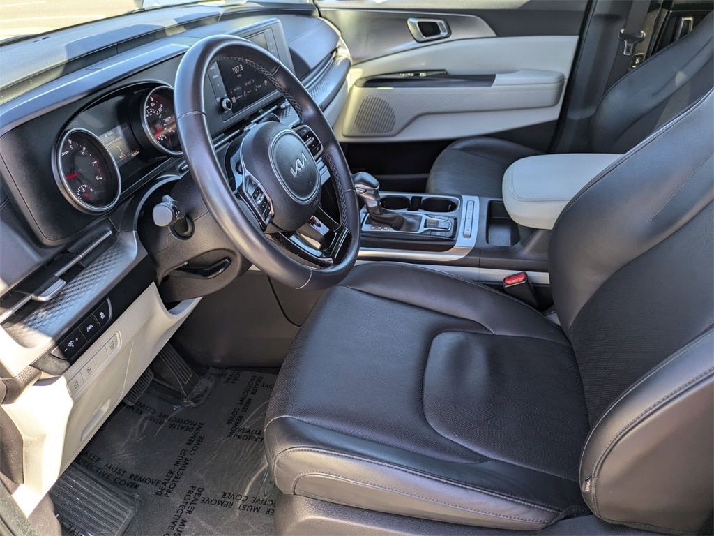 Thumbnail: 2024 Kia Carnival - 23