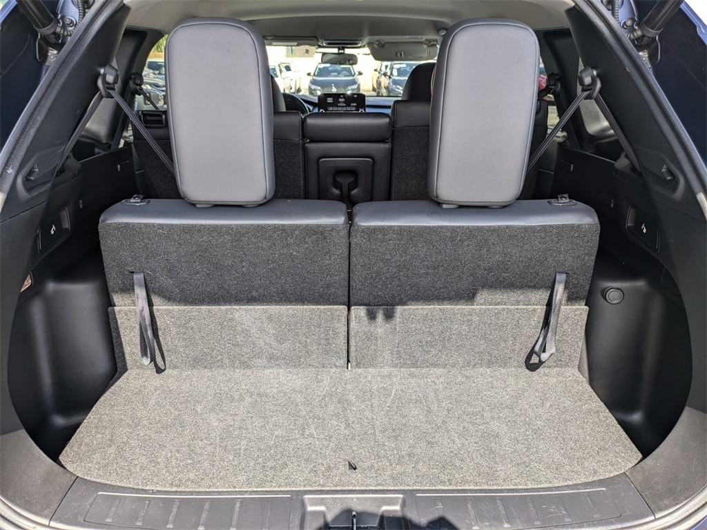 Thumbnail: 2024 Mitsubishi Outlander - 29