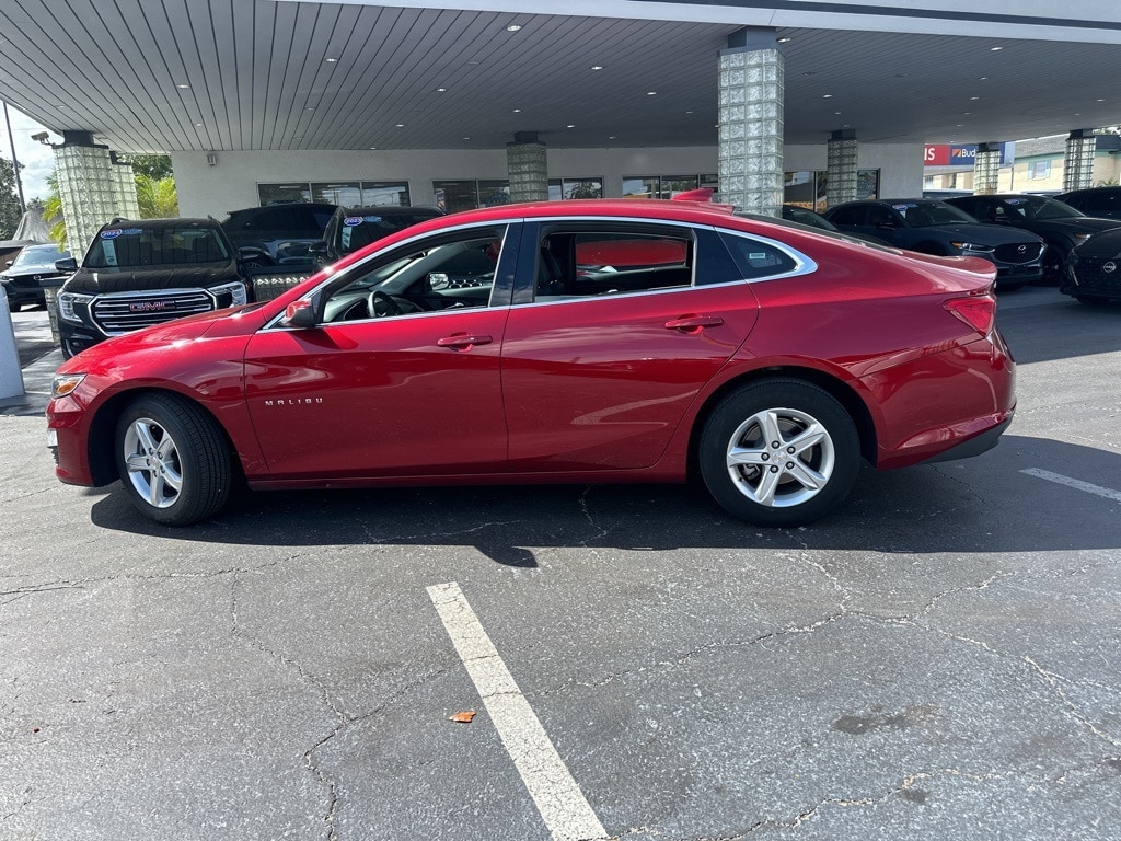 Thumbnail: 2024 Chevrolet Malibu - 8