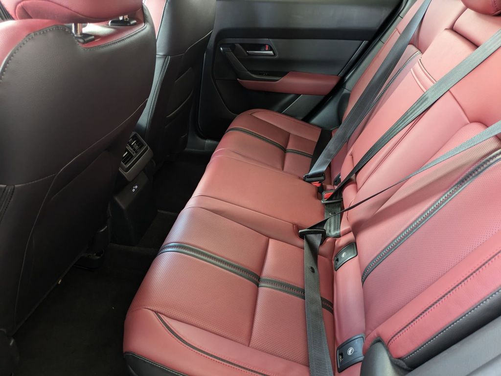 Thumbnail: 2025 Mazda CX-50 - 27