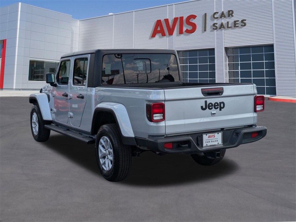 Thumbnail: 2023 Jeep Gladiator - 9