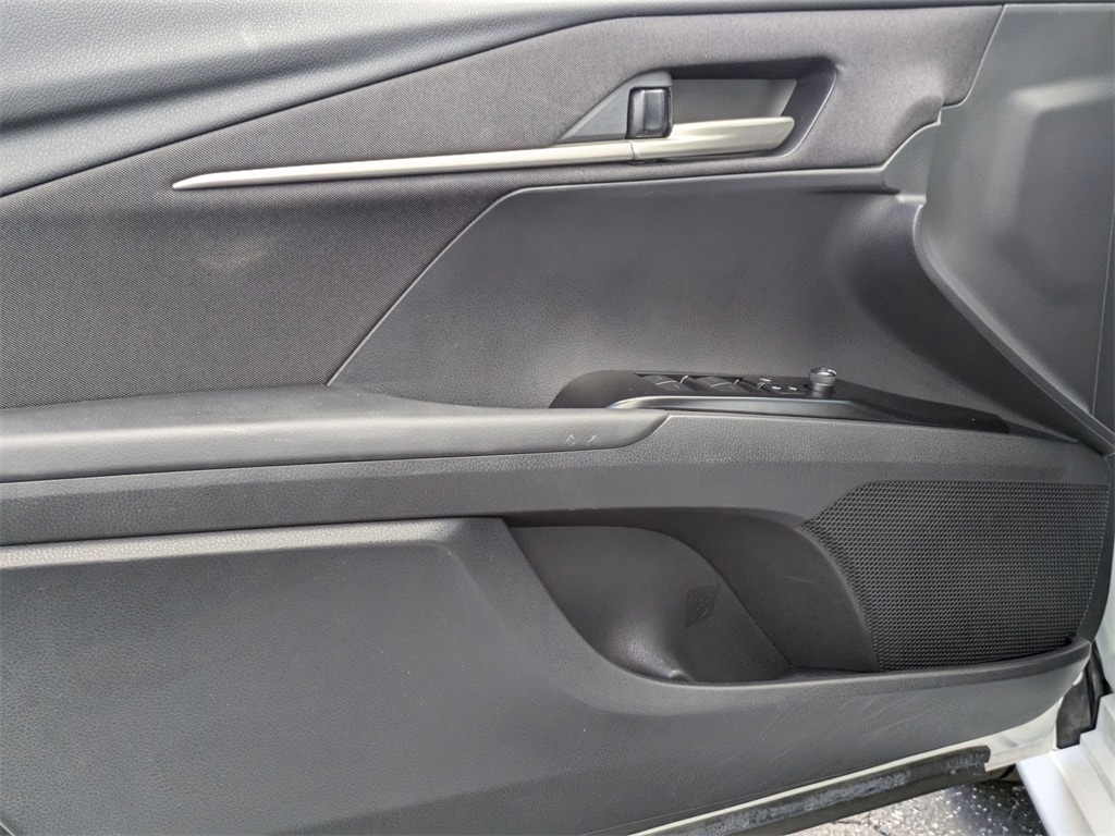 Thumbnail: 2025 Toyota Camry - 11