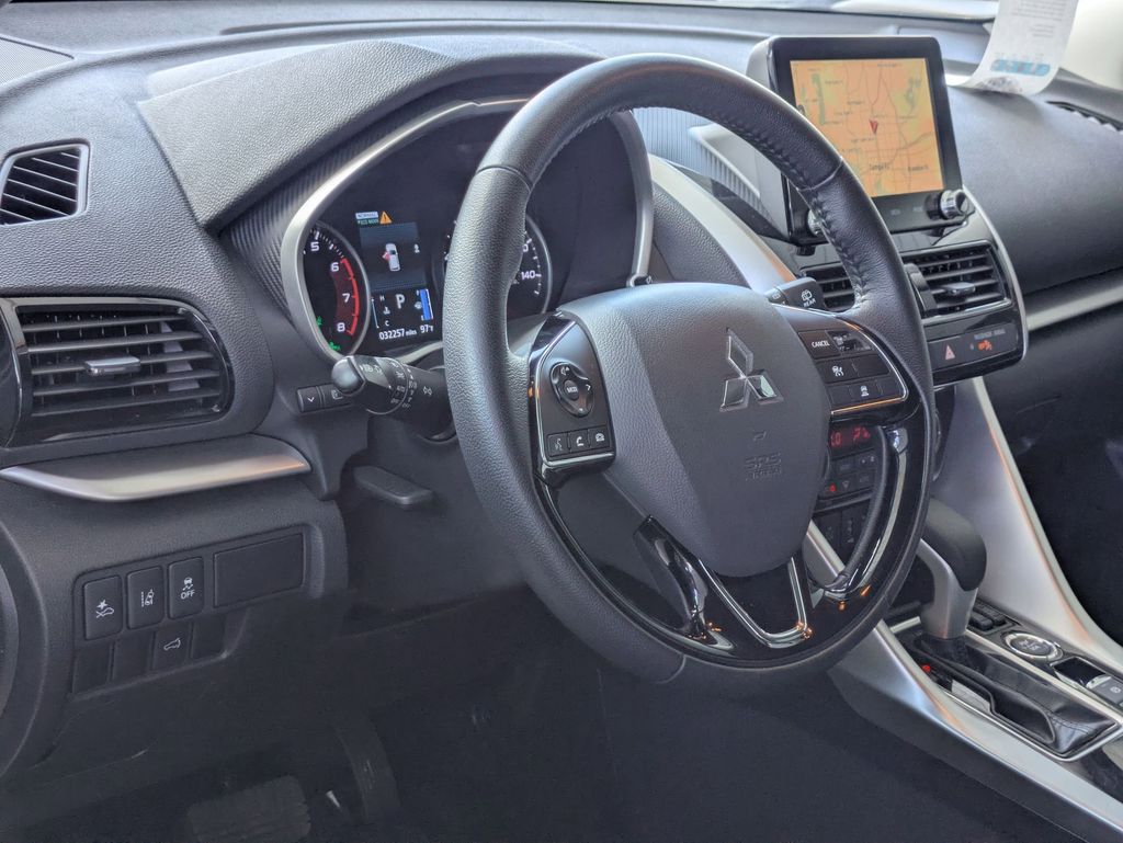 Thumbnail: 2025 Mitsubishi Eclipse Cross - 14