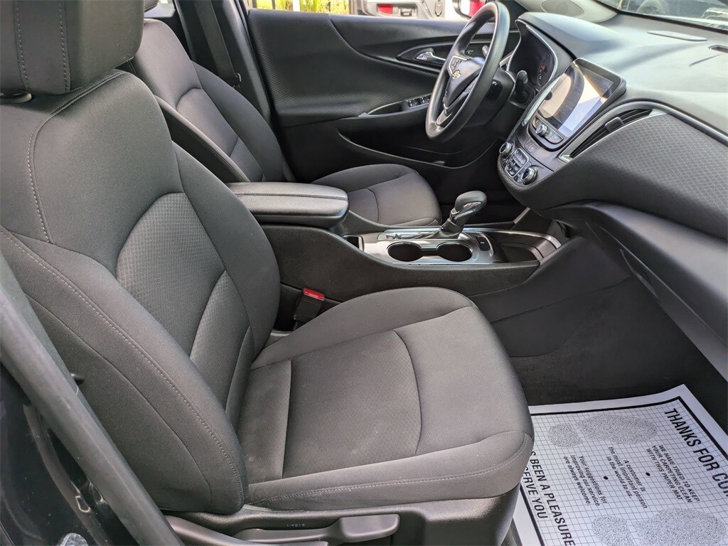Thumbnail: 2023 Chevrolet Malibu - 27