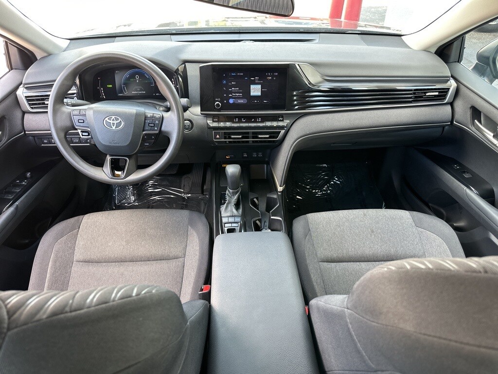Thumbnail: 2025 Toyota Camry - 16