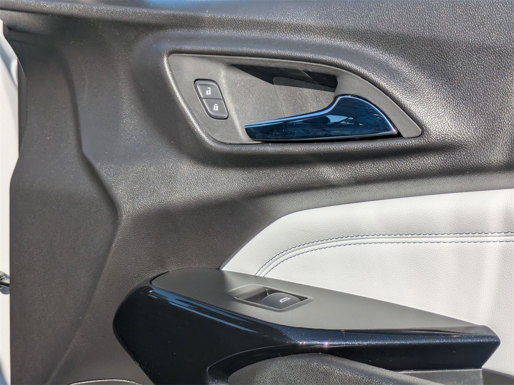 Thumbnail: 2025 Chevrolet Trax - 30