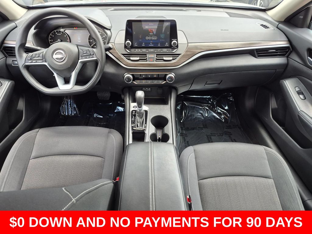 Thumbnail: 2025 Nissan Altima - 21