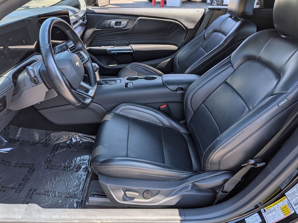 Thumbnail: 2025 Ford Mustang - 24