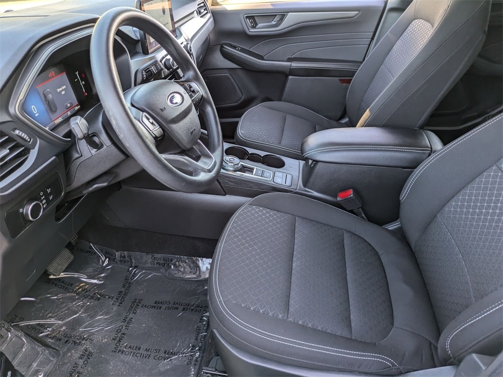 Thumbnail: 2025 Ford Escape - 20